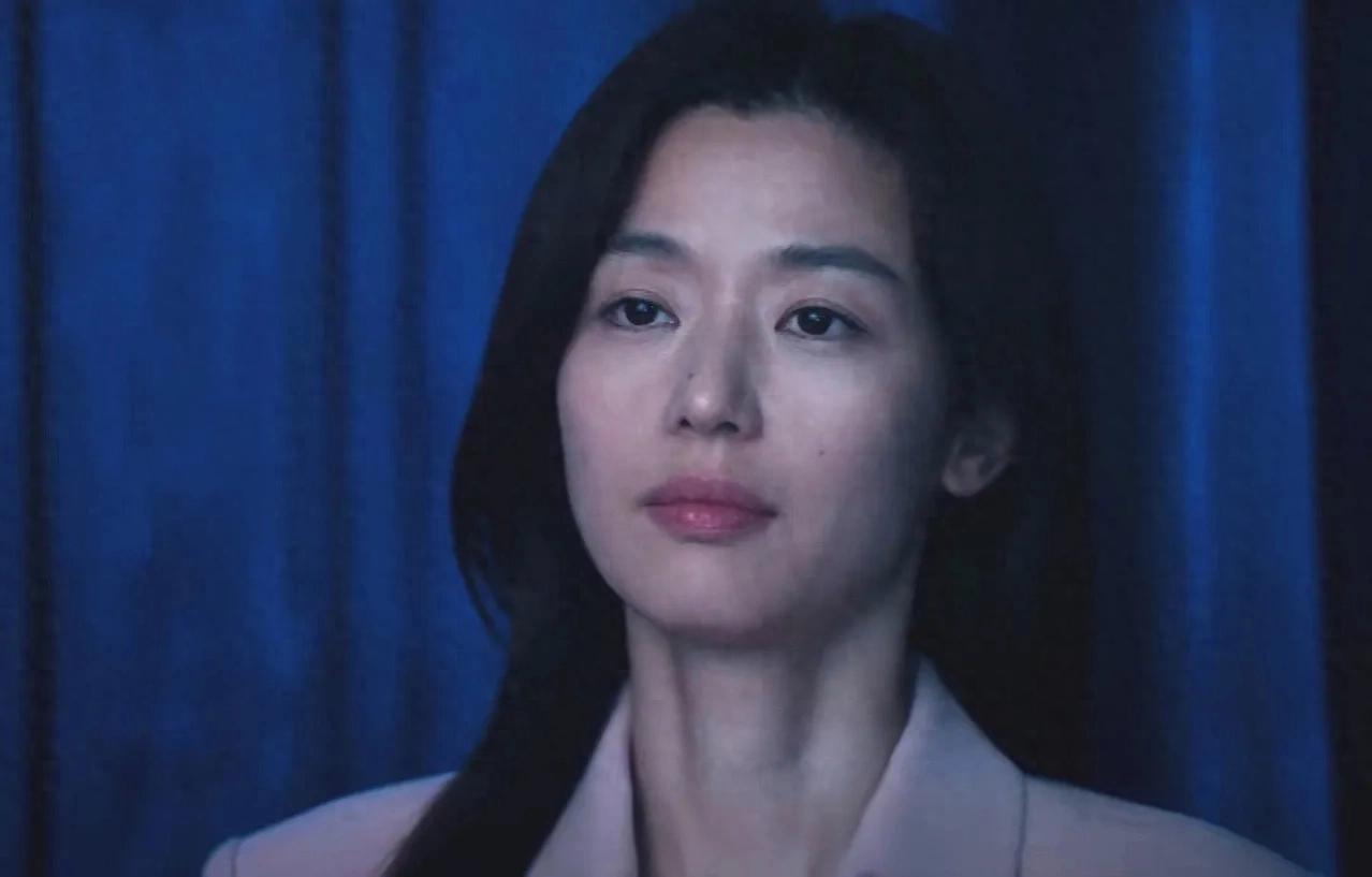 暴风圈剧情发展_暴风圈剧情解析_暴风圈上映时间