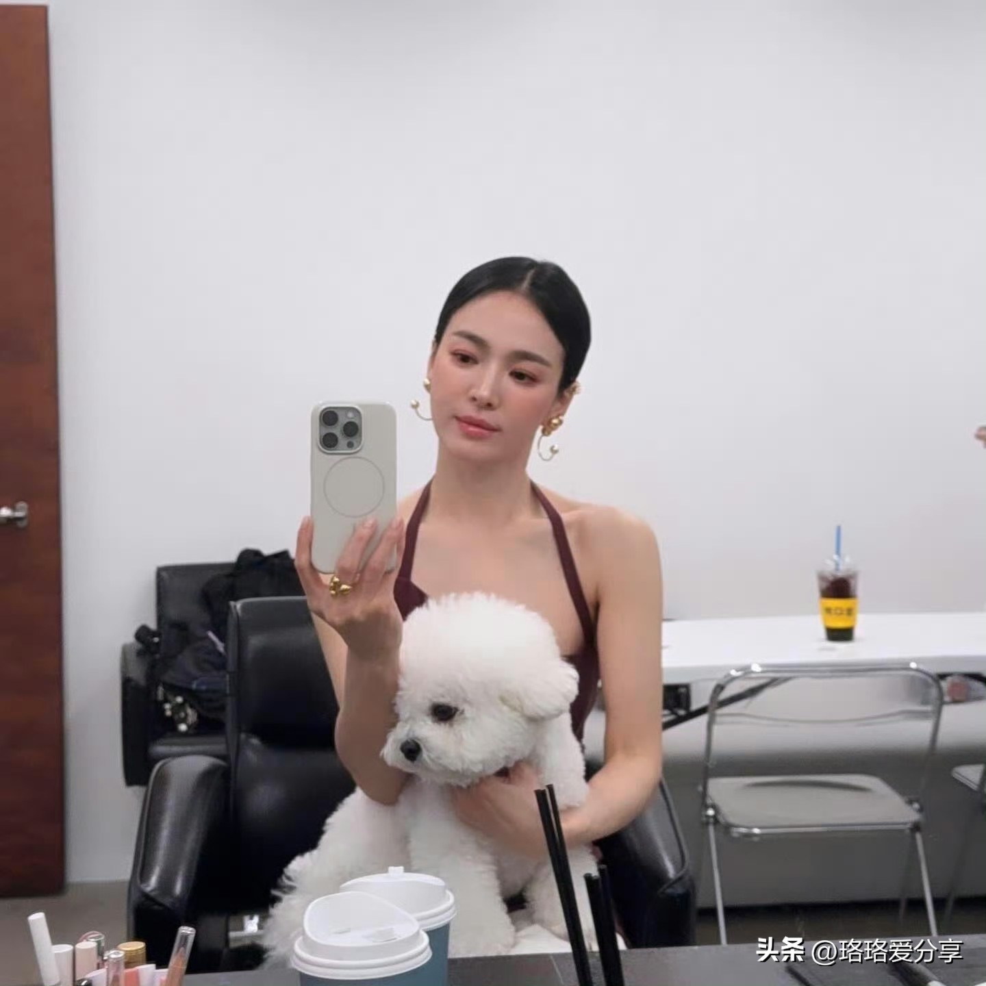宋慧乔身材管理_宋慧乔_宋慧乔紧致腰线