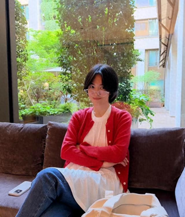 宋慧乔脸垮了 网友审美 宋慧乔穿搭分析_宋慧乔