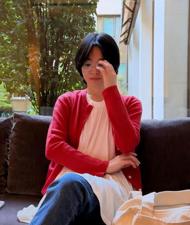 宋慧乔_宋慧乔脸垮了 网友审美 宋慧乔穿搭分析