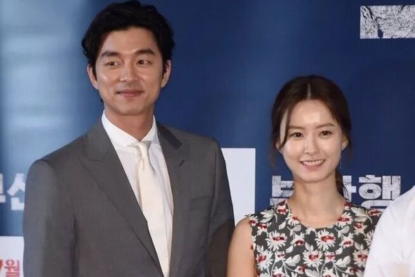 孔刘承认过的女友 只恋爱不结婚绯闻女友众多