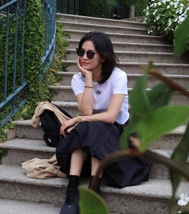 宋慧乔_宋慧乔基础款穿搭_耐看穿搭技巧